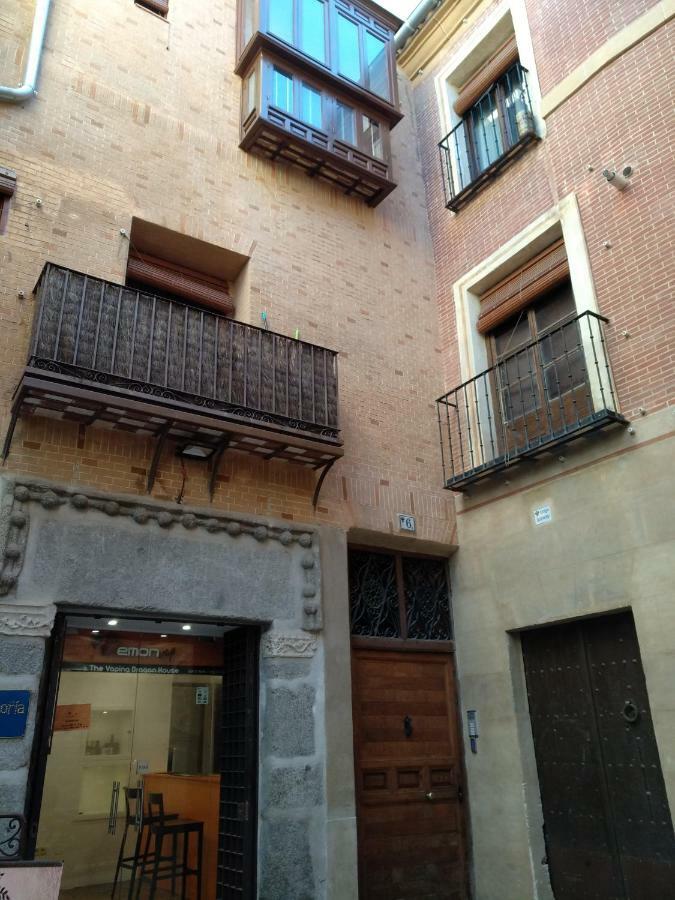 El Patio Del Convento Apartment Toledo Luaran gambar